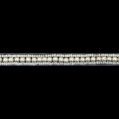 Vintage One Row Pearl and White Beaded Trim - 0.25" Detail