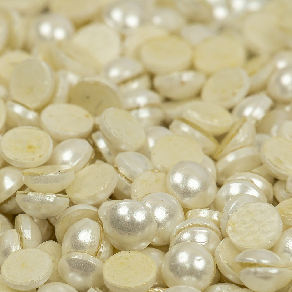 Vintage Chalk White Cabochon Hotfix Mother of Pearl Rhinestones Detail
