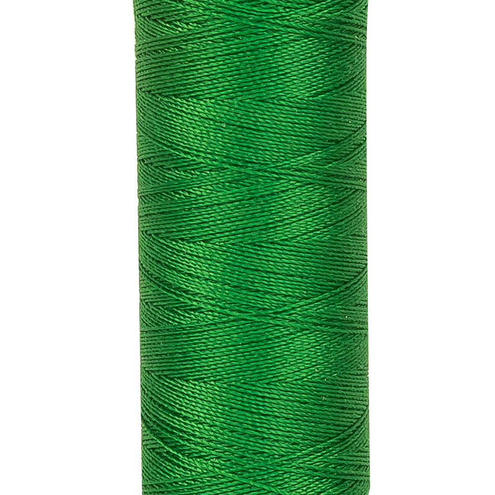 Gutermann Recycled Polyester Thread 100m - 396 Kelly Green Detail
