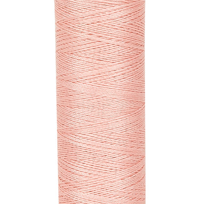 Gutermann Recycled Polyester Thread 100m - 659 Petal Pink Detail