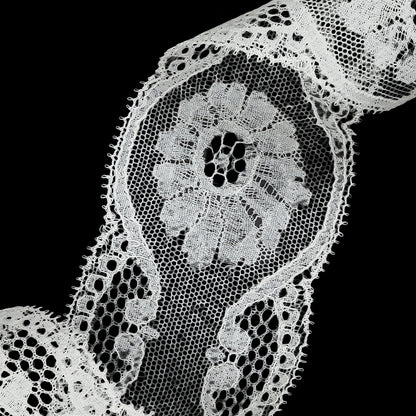 White Floral Lace Trim with Tiny Picot Edging - 2.125" Detail