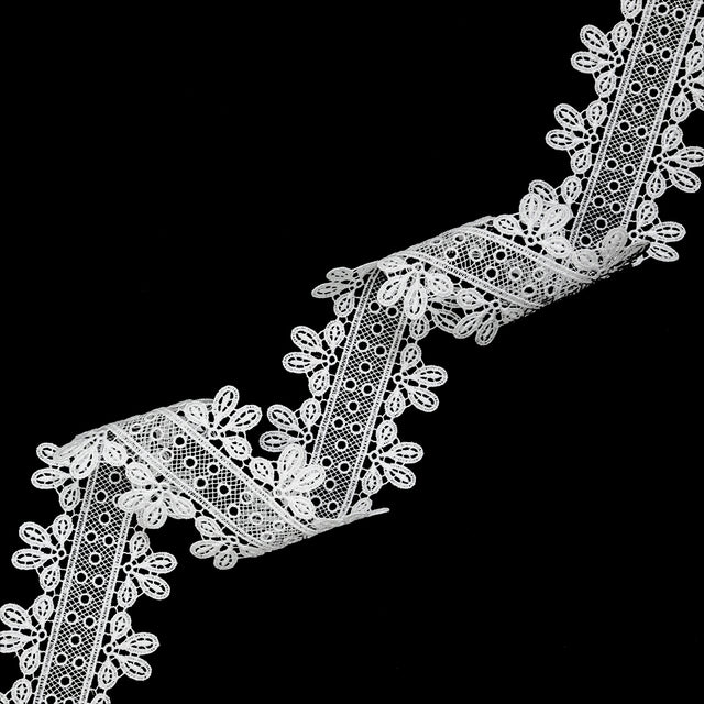 White Leaves and Dots Venise Lace Trim - 2"