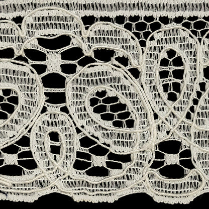 White Leaf-Like Loops Corded Lace Trim - 3.25" Detail