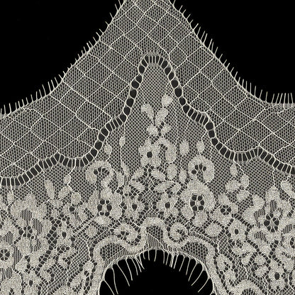 White Alyssum Floral Zig Zag Chantilly Lace Trim with Eyelash Fringe - 8.5" x 3yd Detail