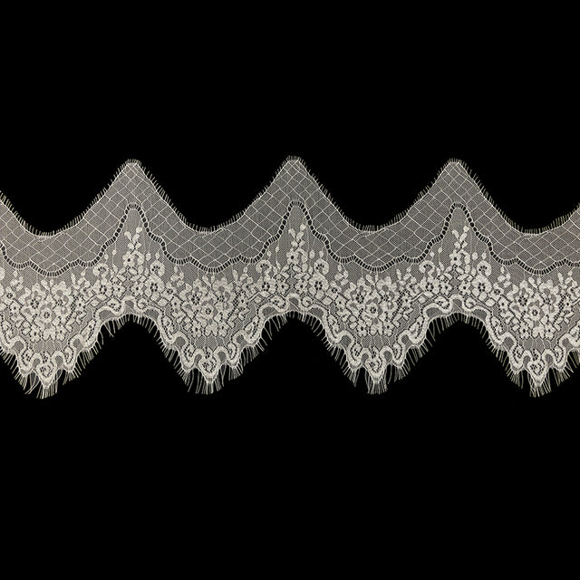 White Alyssum Floral Zig Zag Chantilly Lace Trim with Eyelash Fringe - 8.5" x 3yd