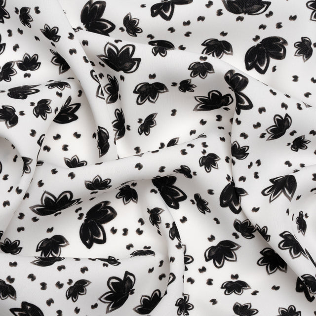 Mood Exclusive Small Lazy Lotus Polyester Crepe