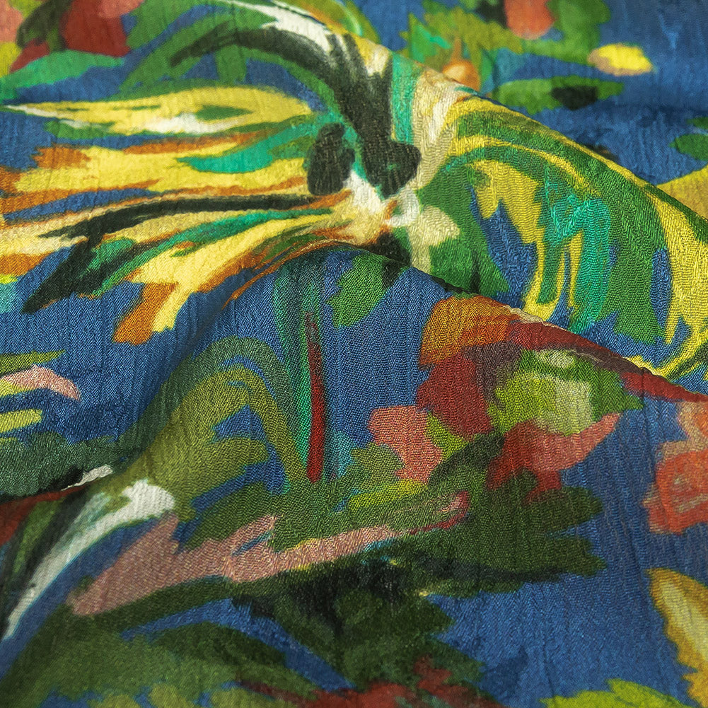 Crinkled Leafy Polyester Jacquard Print - Galaxy Blue, Green and Red Palm Trees - Mood Exclusive Beach Babe Detail