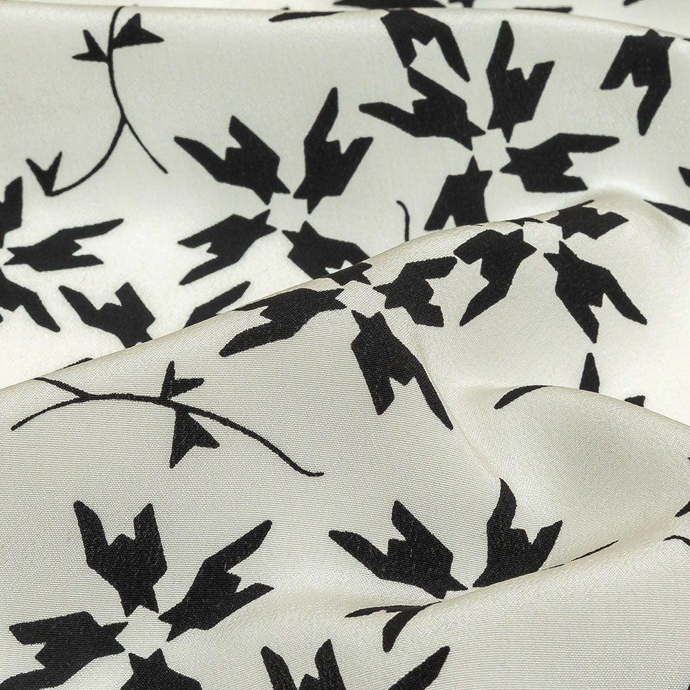 Tanya Taylor White and Black Geometric Floral Silk Crepe de Chine Folded
