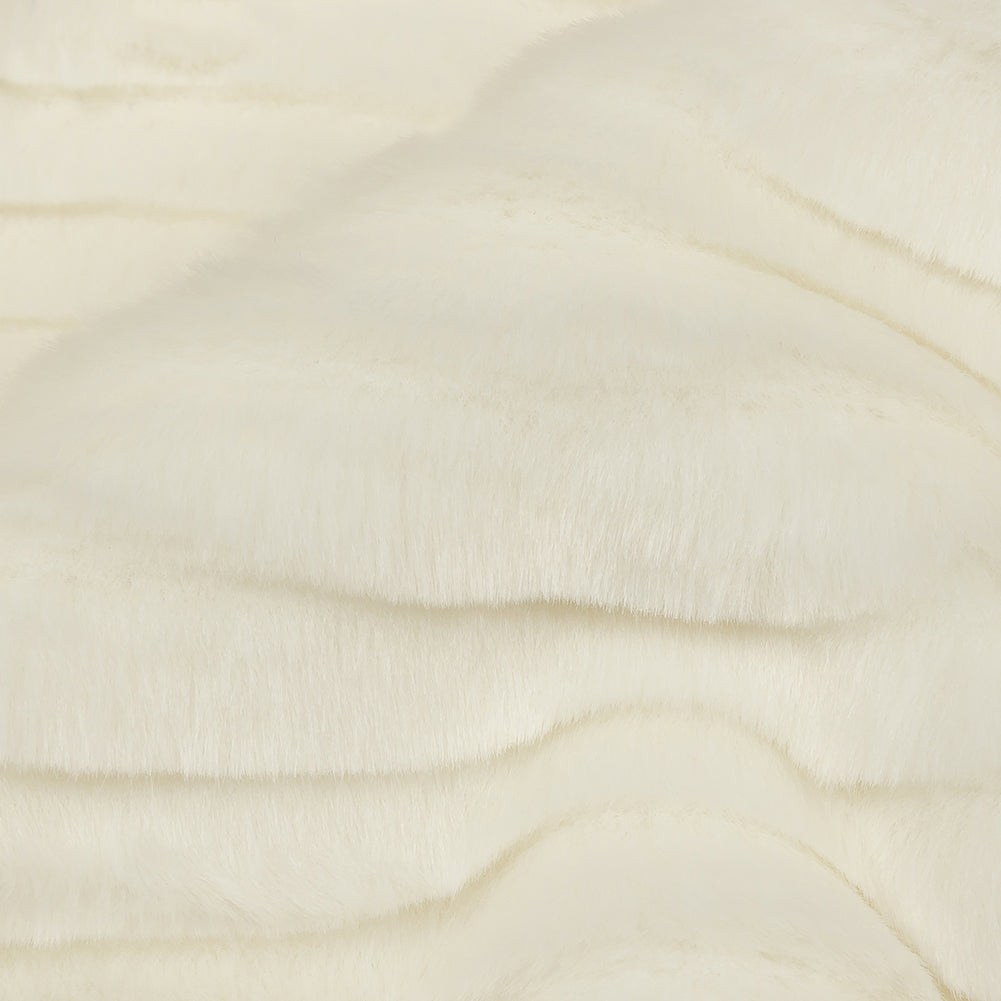 Star White Ribbed Luxury Faux Fur Detail