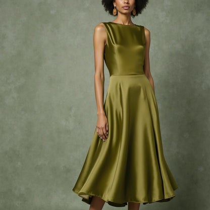 Sustainable Viscose Fluid Satin - Kiwi Green - Mood Exclusive Elliana Collection