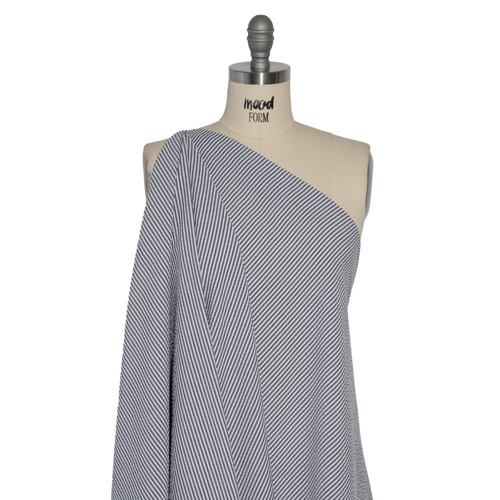 Polyester and Cotton Seersucker - Black and White Candy Stripes - Wylie Collection - Drape