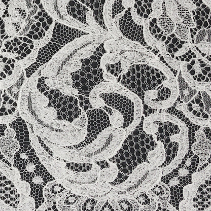 Ivory Flowers and Leaves Scalloped Motif Lace Trim - 10.5" Detail