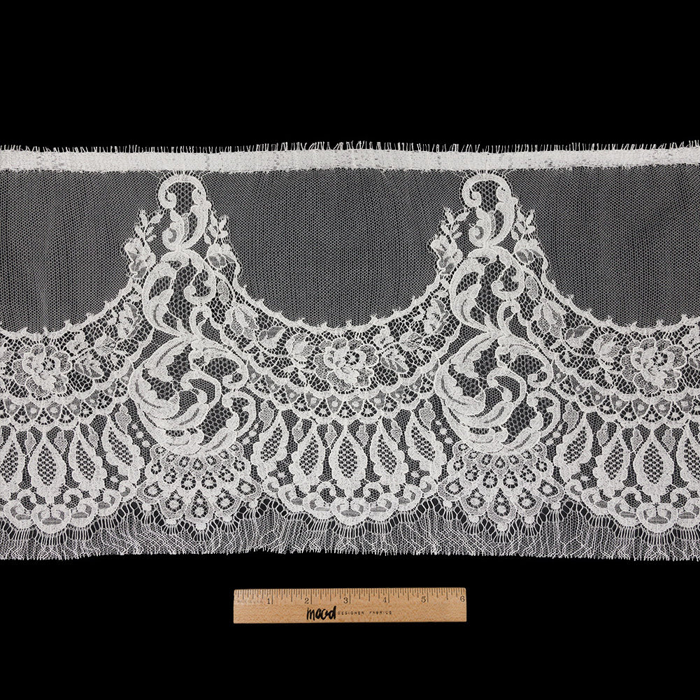 Ivory Flowers and Leaves Scalloped Motif Lace Trim - 10.5" Full