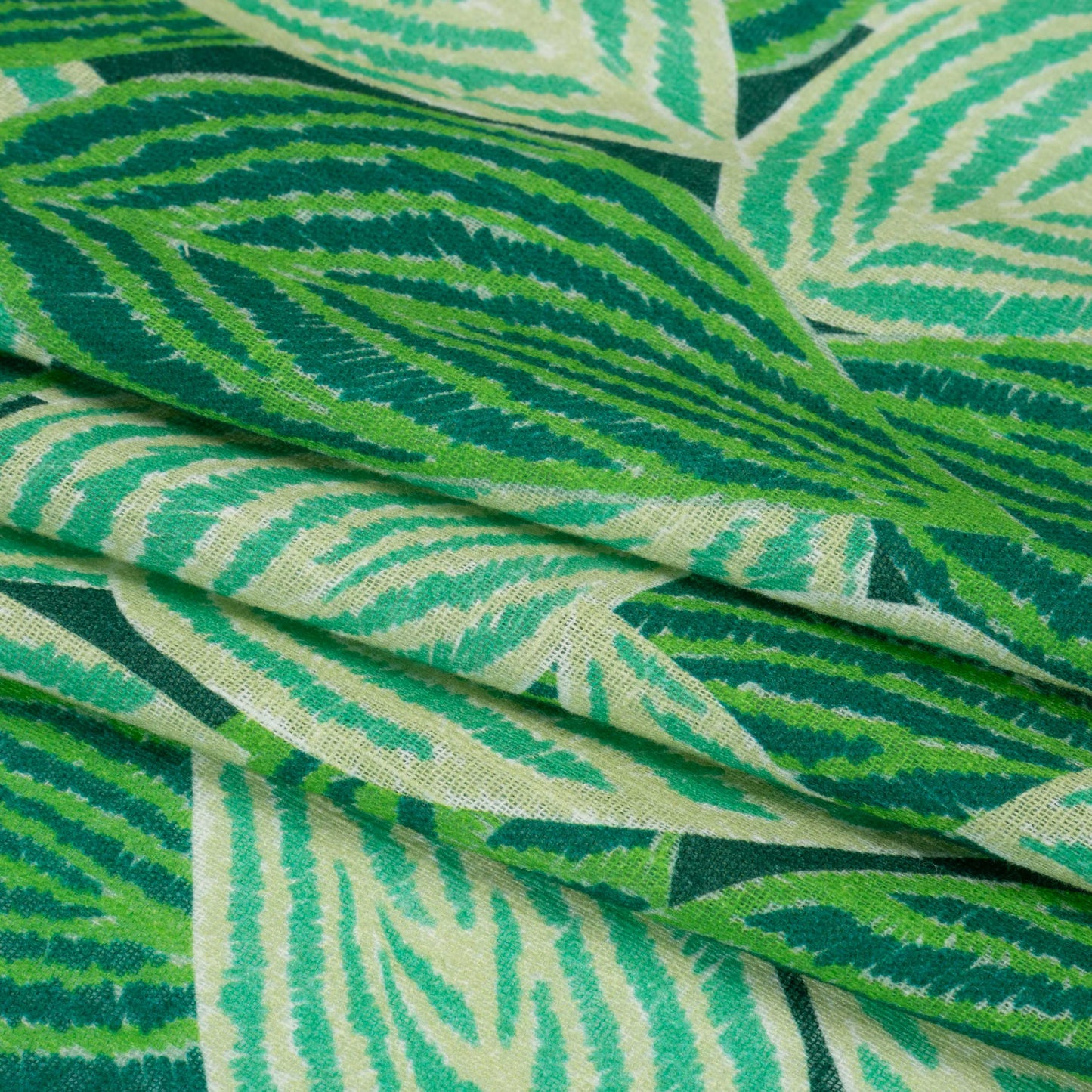 Slubbed Gauzy Cotton Woven Print - Green Simple Leaves - Mood Exclusive Leaf Linger Folded
