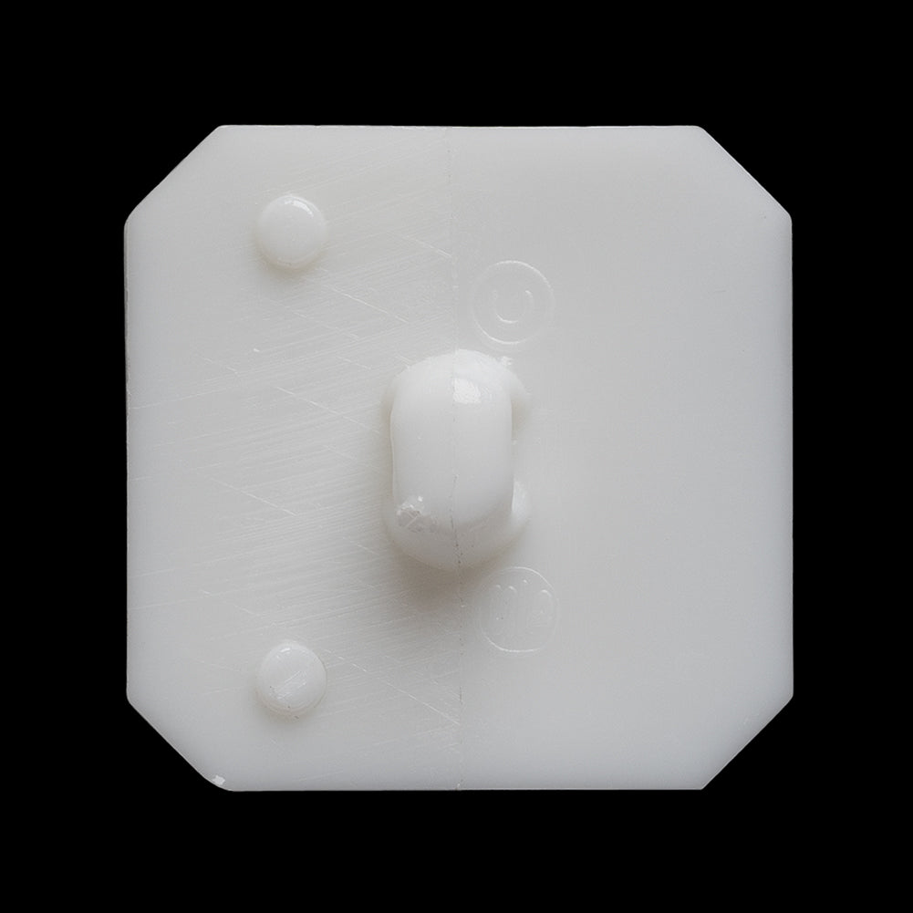 Square Plastic Shank Back Button Made in Italy - 44L/28mm - White Center Ridge - Detail