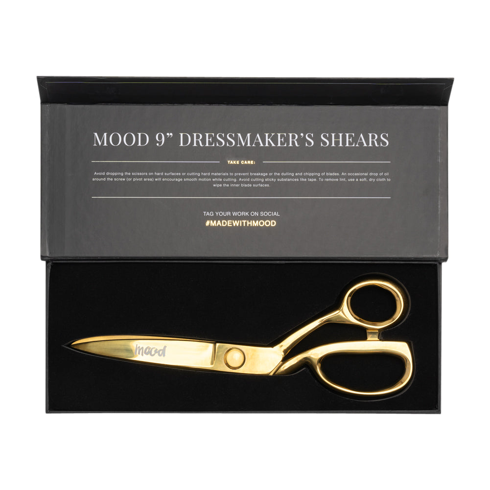 9" Knife-Edge Dressmaker's Shears by Mood - Metallic Gold Detail