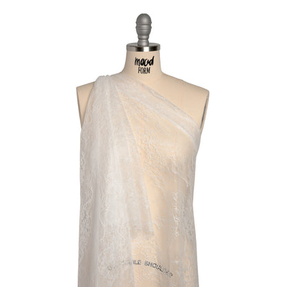 Chantilly Lace - Lustrous White Floral Vines