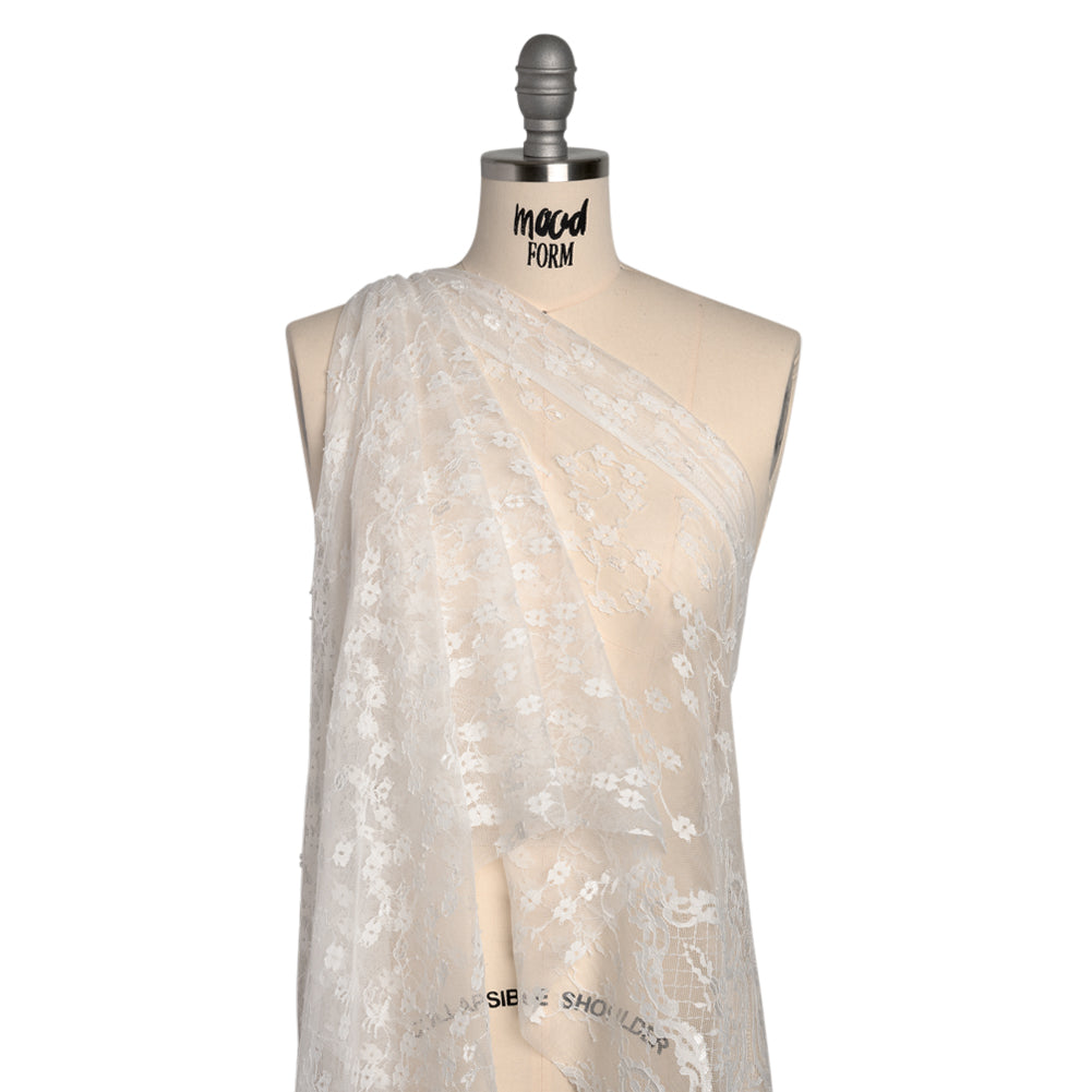 Chantilly Lace - White Ditsy Floral and Elegant Border - Drape