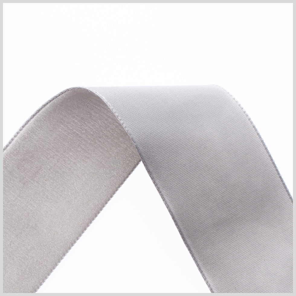1.375" Gray Nylon Velvet Ribbon Detail
