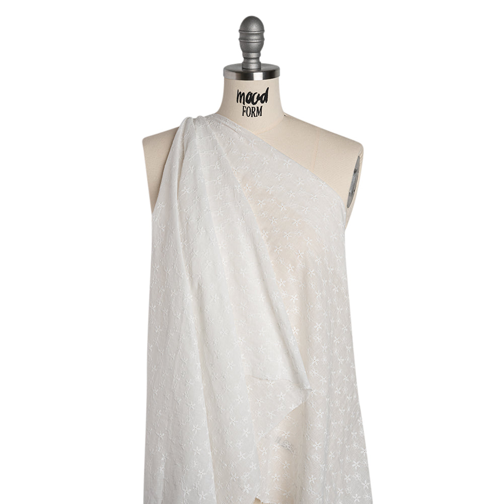 Embroidered Eyelet Cotton Voile - White Daisy Chains - Naomi Collection