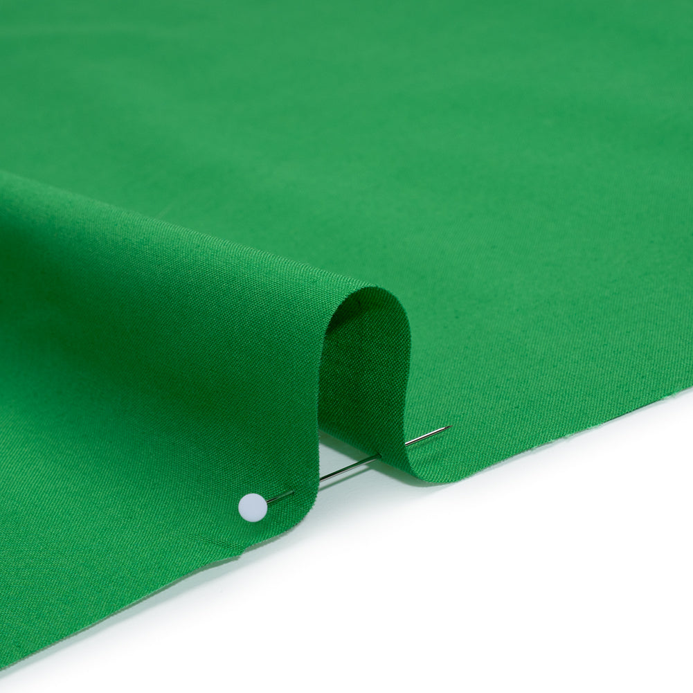 Sew Classic Solid Quilting Cotton Fabrics - Kelly Green - Detail