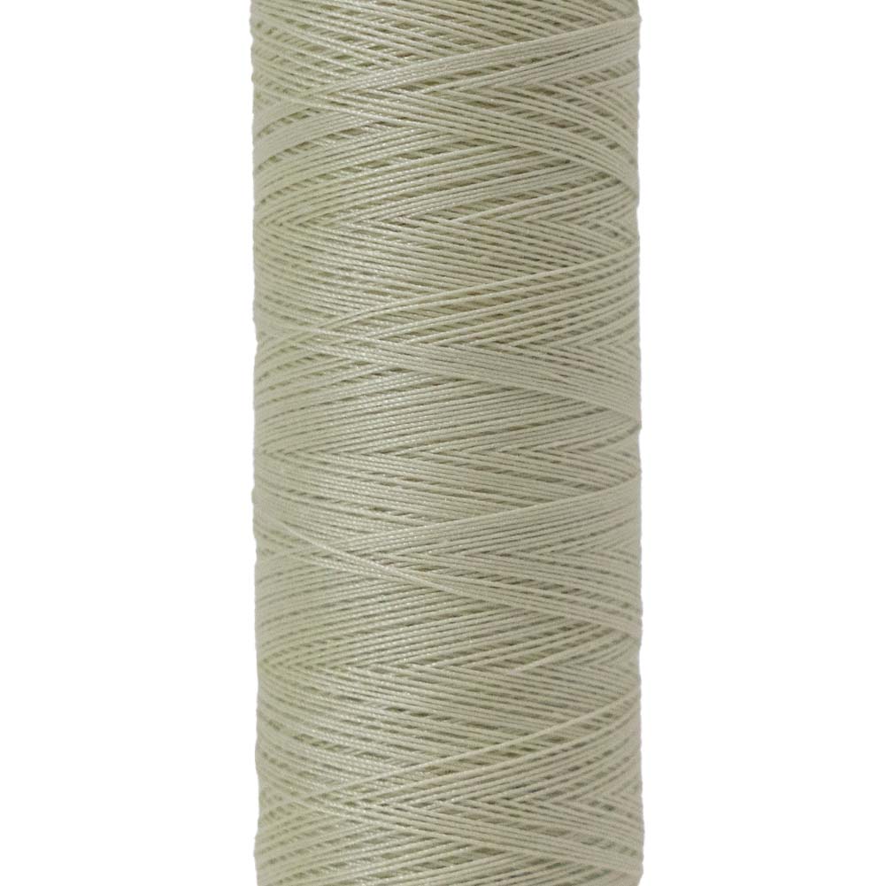 Gutermann Natural Cotton Thread 100m - 9020 Barely Green - Detail