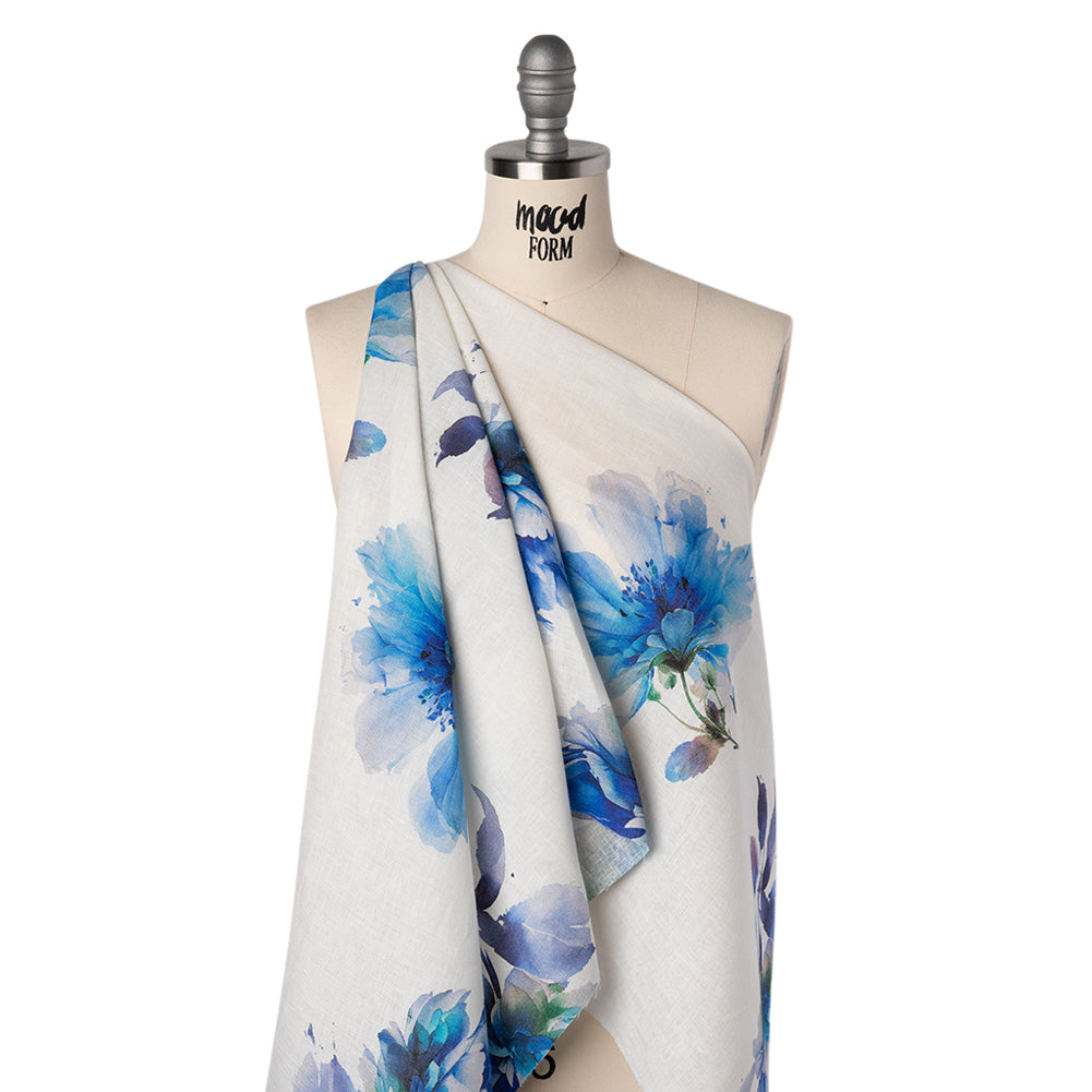 Medium Weight Linen Woven Print - Wisteria Blue on White Wild Roses - Folded