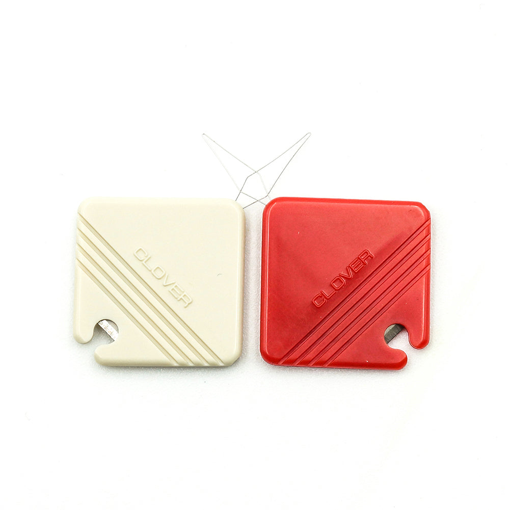 Clover Petit Cut Needle Threader with Cutter - 2 ct - Full - Image 4 of 5