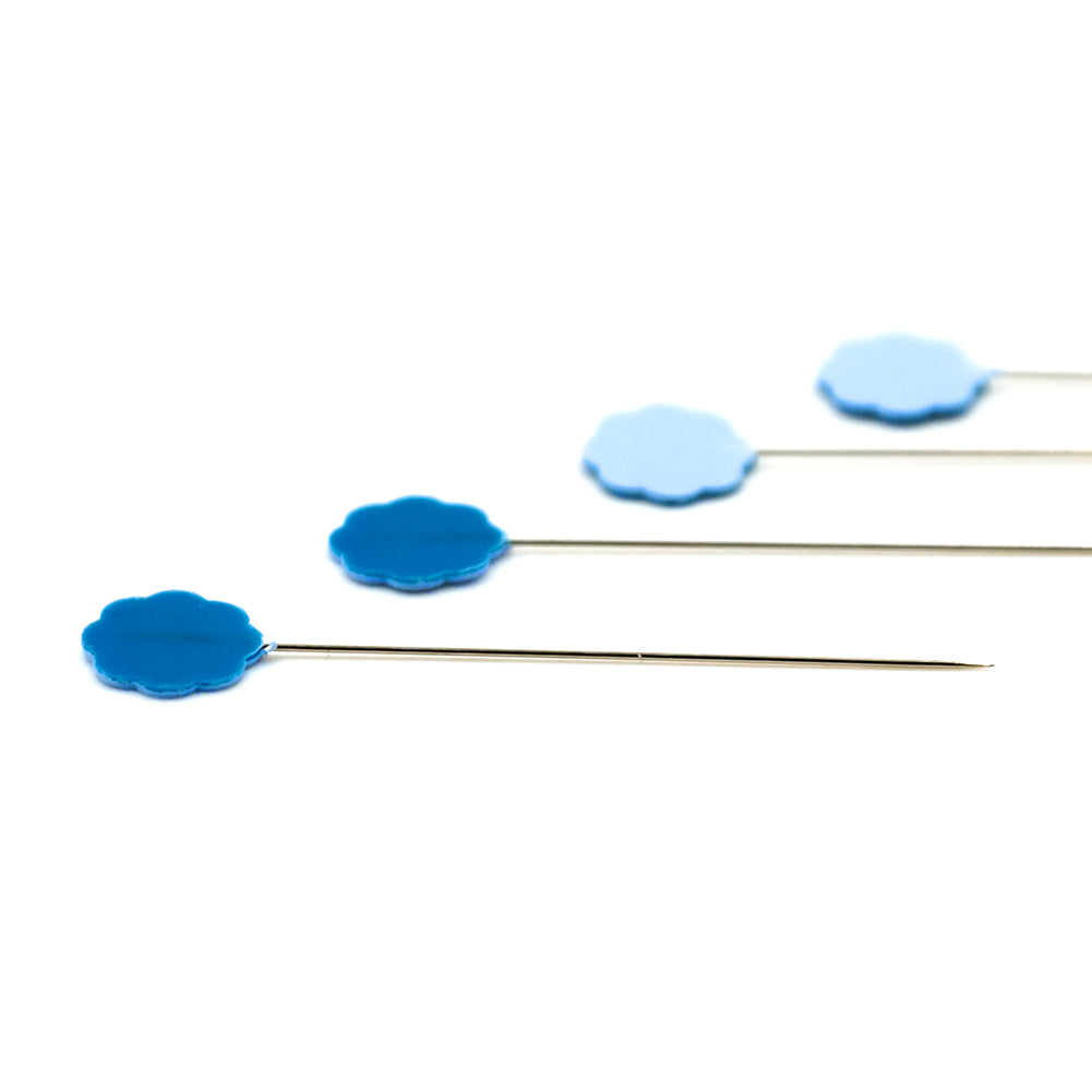 Clover Flower Head Pins - Fine - 20 ct Detail