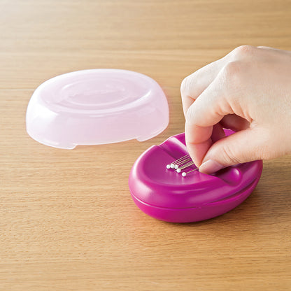 Clover Magnet Pin Caddy - Bordeaux