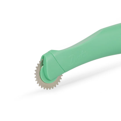 Dritz Ergonomic Serrated Tracing Wheel - Green Detail