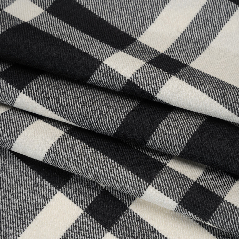 Virgin Wool Twill Made in Italy - Black and White Big Plaid Folded