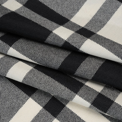 Virgin Wool Twill Made in Italy - Black and White Big Plaid Folded