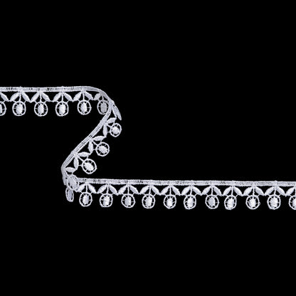 Guipure Lace Trim - 0.75" - White Growing Flowers