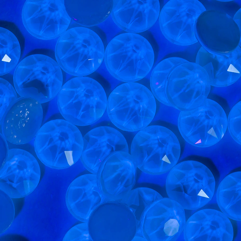 Crystal Electric White Hotfix Swarovski Rhinestones Detail