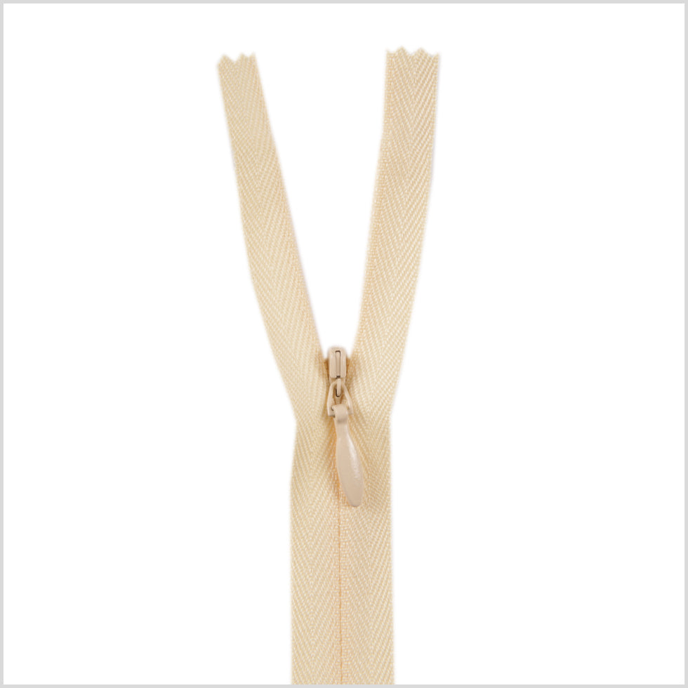 Invisible Zipper 24" by YKK - 055 Champagne
