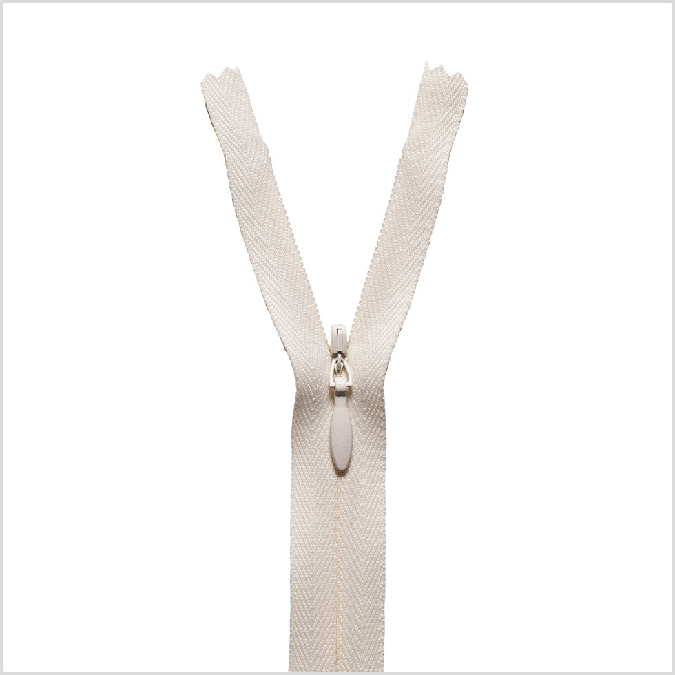 Invisible Zipper 24" by YKK - 121 White Asparagus
