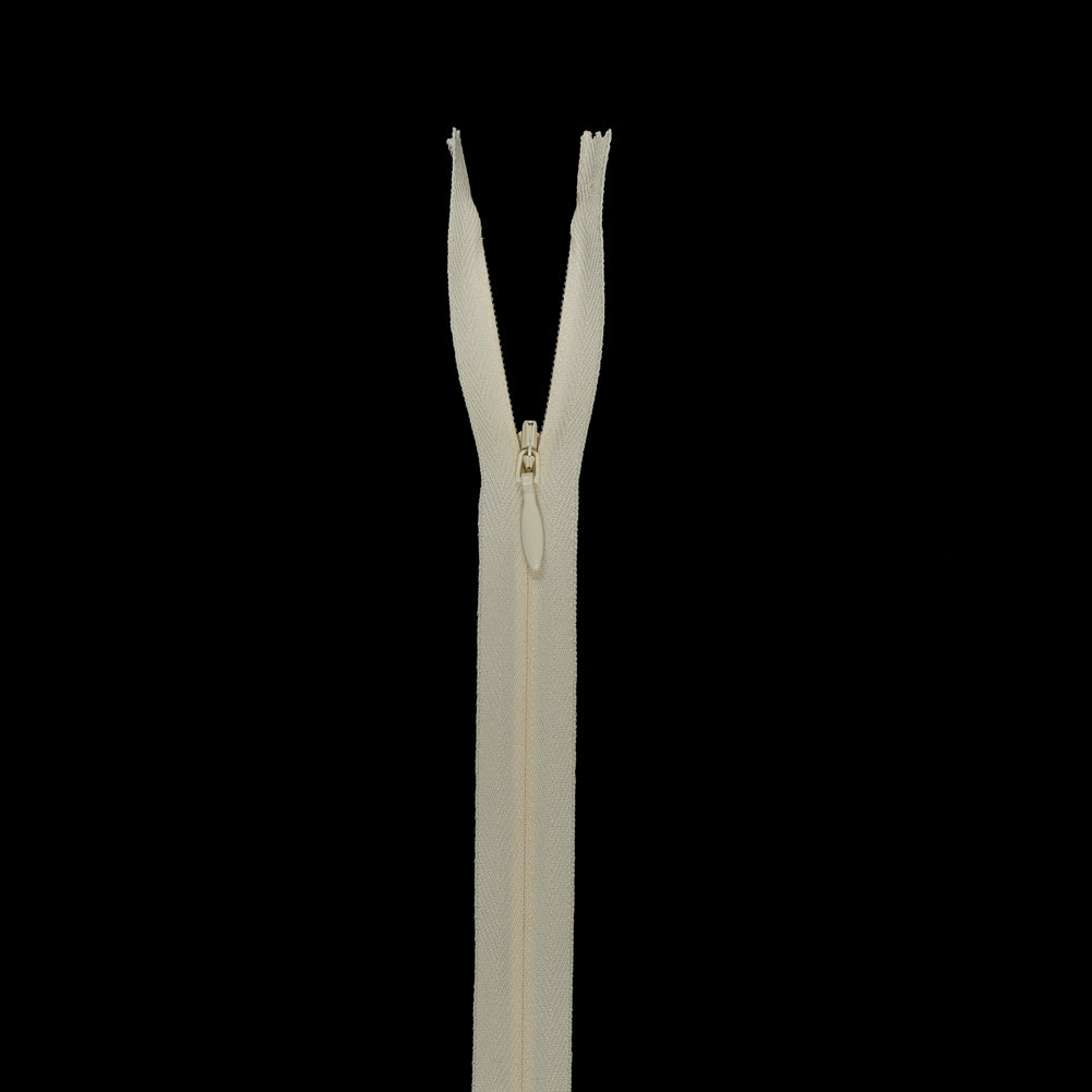 Invisible Zipper 24" by YKK - 124 Vanilla Custard