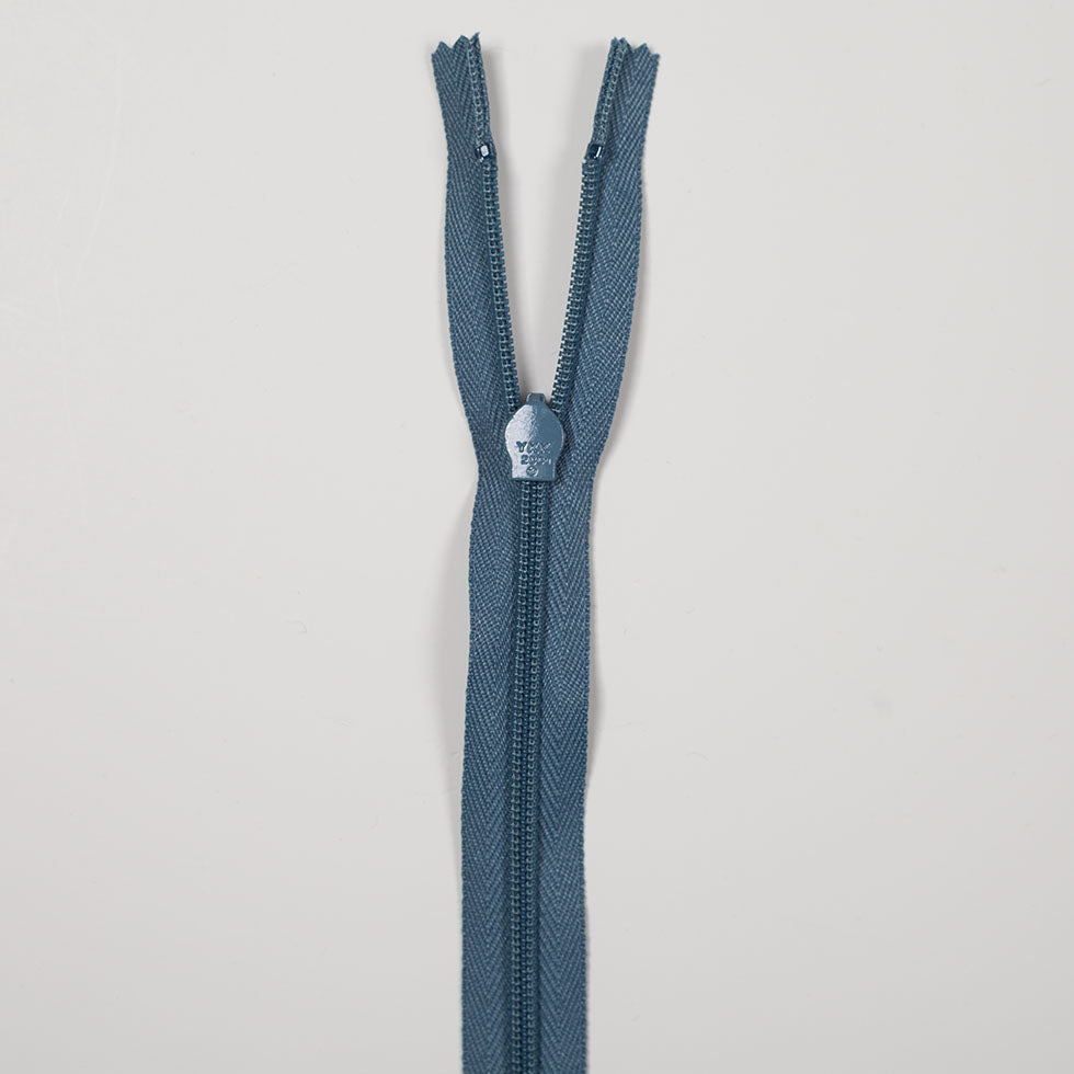 Invisible Zipper 24" by YKK - 575 China Blue Full