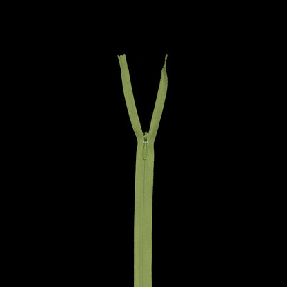 Invisible Zipper 24" by YKK - 827 Macaw Green