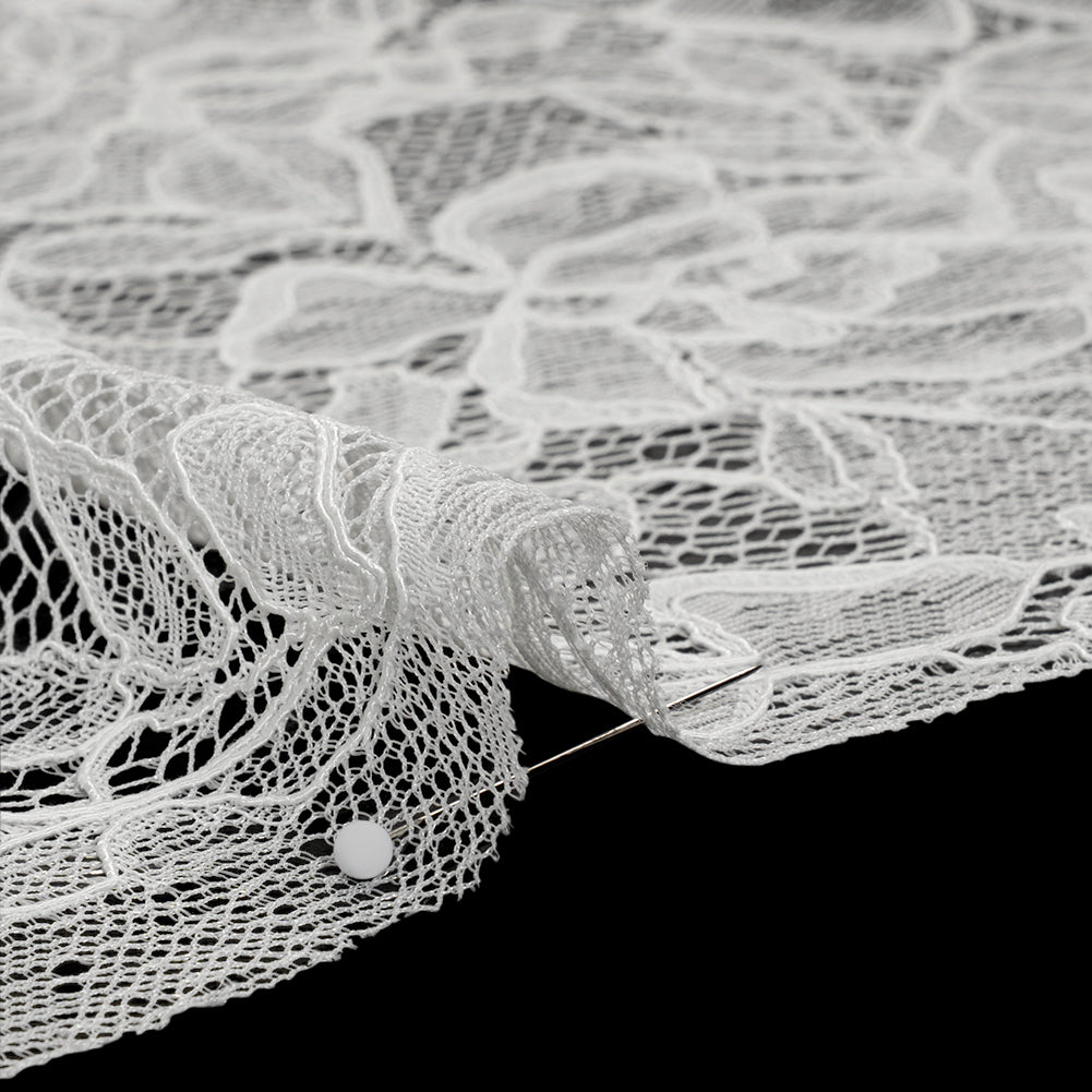 Corded Lace with Finished Edge - Ivory Sweeping Roses - Detail