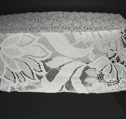 Raschel Lace Panel with Finished Edges - Ivory Bold Daisies and Leaves