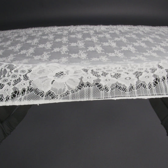 Chantilly Lace with Scalloped Borders - Ivory Classic Flowers