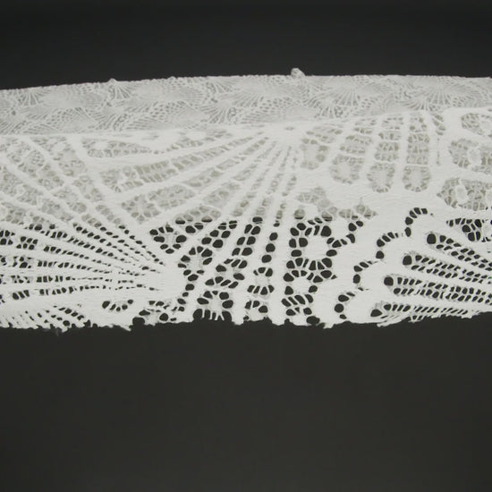 Stretch Raschel Lace with Finished Edges - Ivory Shell Fans