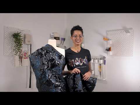 Brocado de organza de doble capa de lujo, color gris plomo metalizado y estampado floral "After Dark".