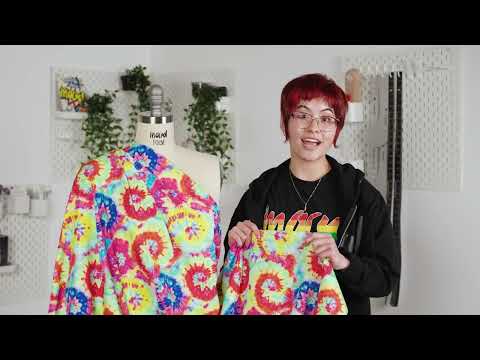 Traje de baño de compresión con protección UV y estampado tie-dye arrugado de arcoíris brillante, confeccionado en tricot con microcápsulas de aloe vera.