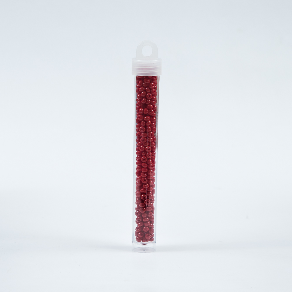 Medium Red Opaque Czech Seed Beads - Size 6 - Detail
