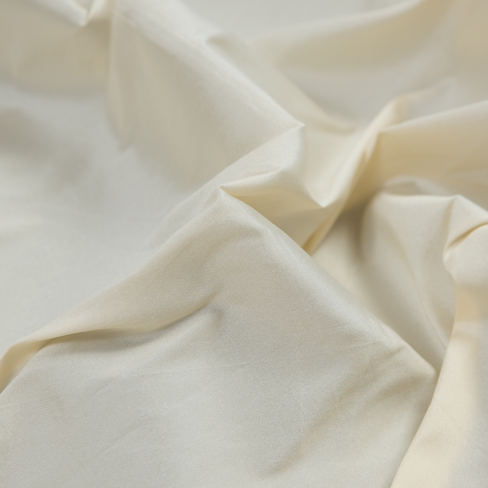 Ivory Plain Dyed Polyester Taffeta - Detail