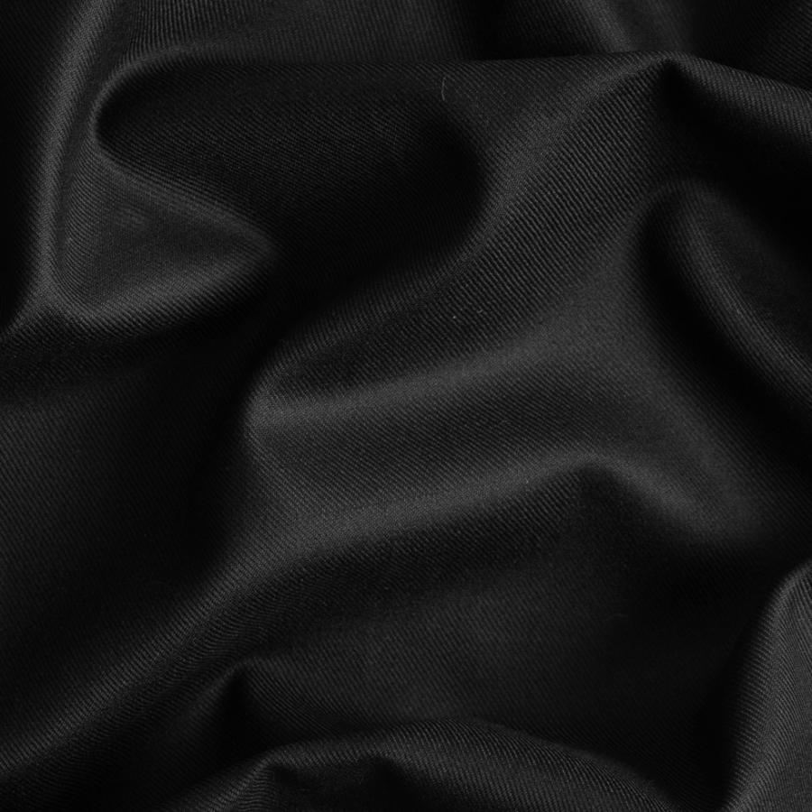 Super 160 Dark Navy Wool Suiting | Mood Fabrics