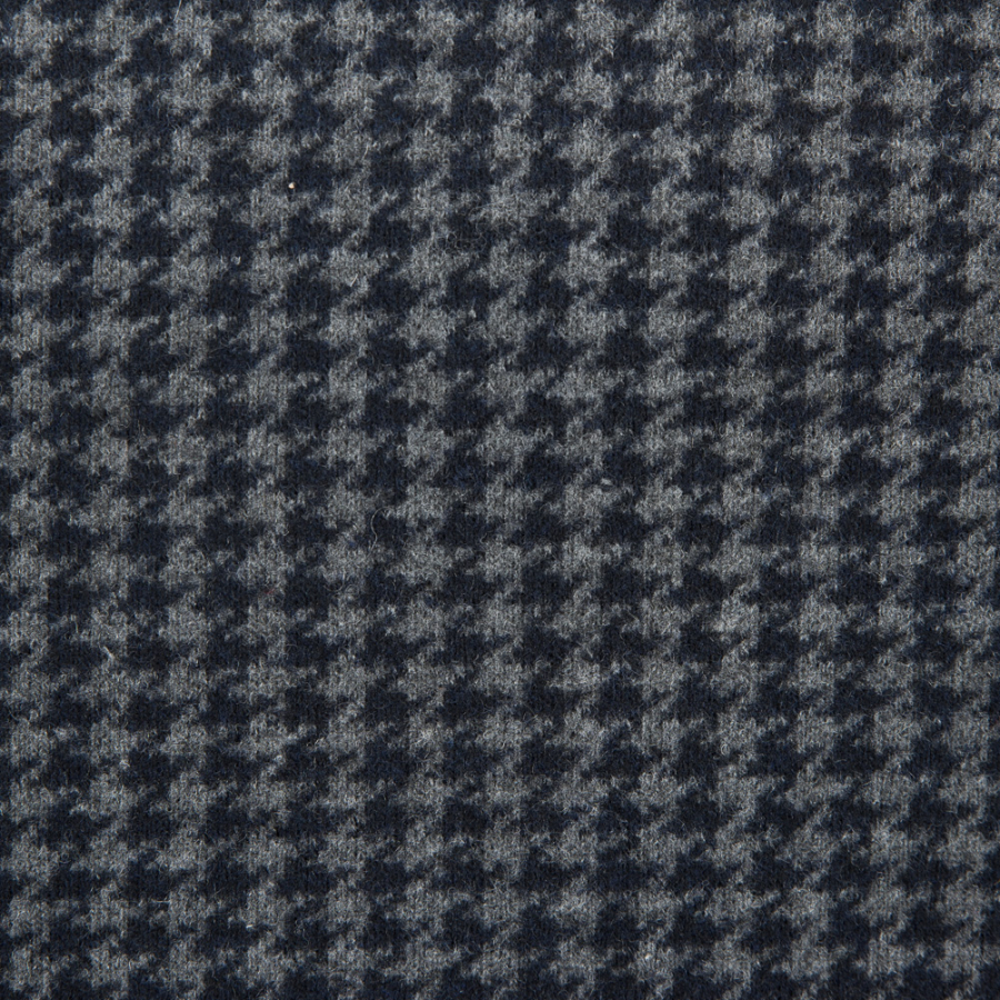 Italian Midnight Navy/Gray Houndstooth Wool Knit | Mood Fabrics